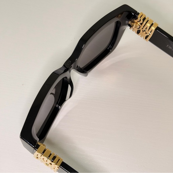 New! Dior Black and Gold Women\'s Sunglasses, MissDior S2F 10A0, Authentic main image 7